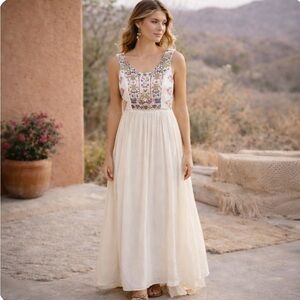 Sundance Sz M Wht Embroidered Slvls Full Skirt Lined Boho Fernanda 59” long READ